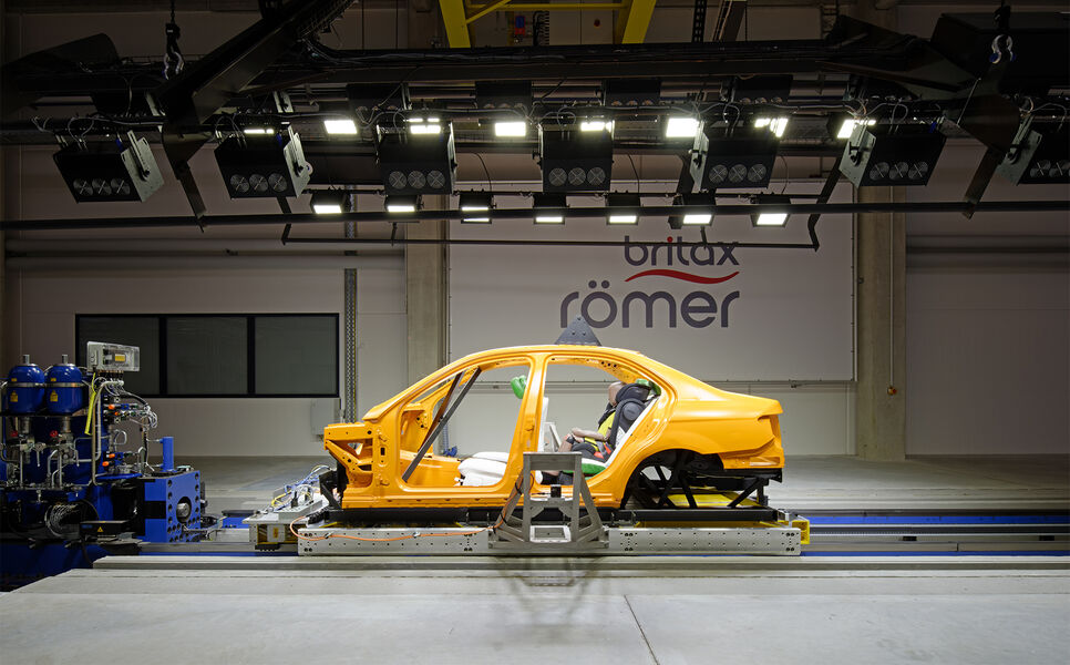 laboratorio de pruebas de la marca de sillas de auto Britax R&ouml;mer